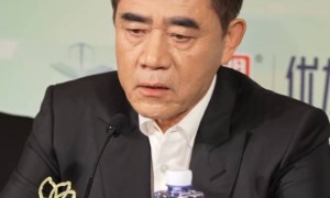 陈保国冯小刚大佬私下聚会，陈思诚管虎参加，闫妮沙溢举止太亲密