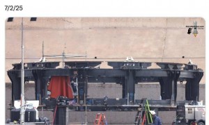 SpaceX 火箭爆炸致地面平台损毁，消息称公司已悄悄开始重建工作