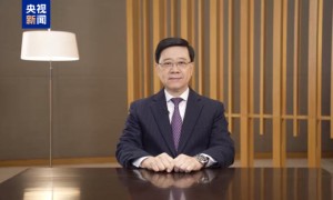 受中央人民政府邀请,李家超将率团赴京