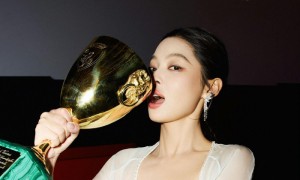 辛芷蕾威尼斯获奖未见赵涛,称奖项属于中国电影