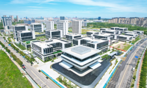 雷军:年底实现武汉金山、小米研发中心万人规模